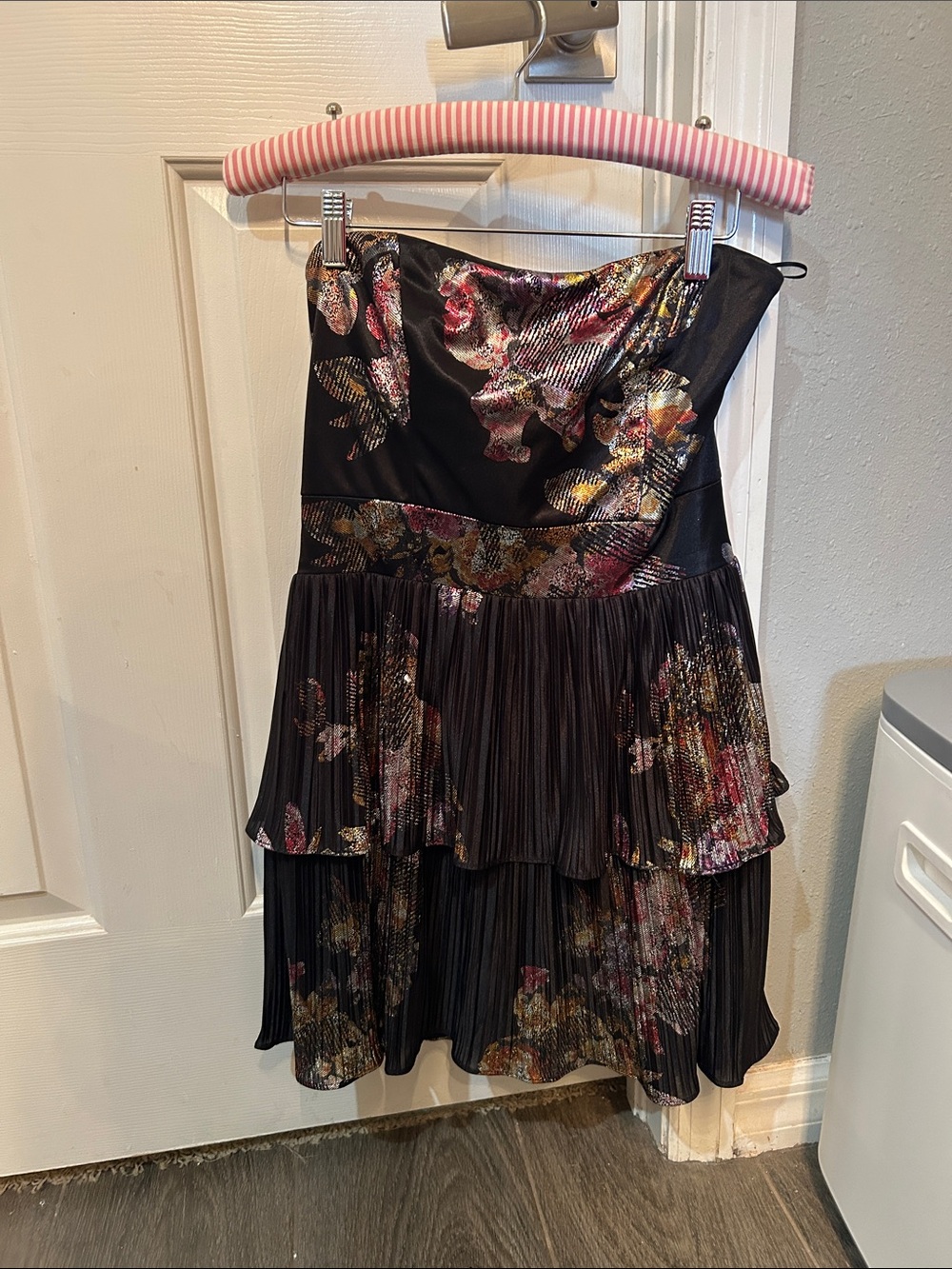 Dress the Population Black Floral Tiered Skirt
